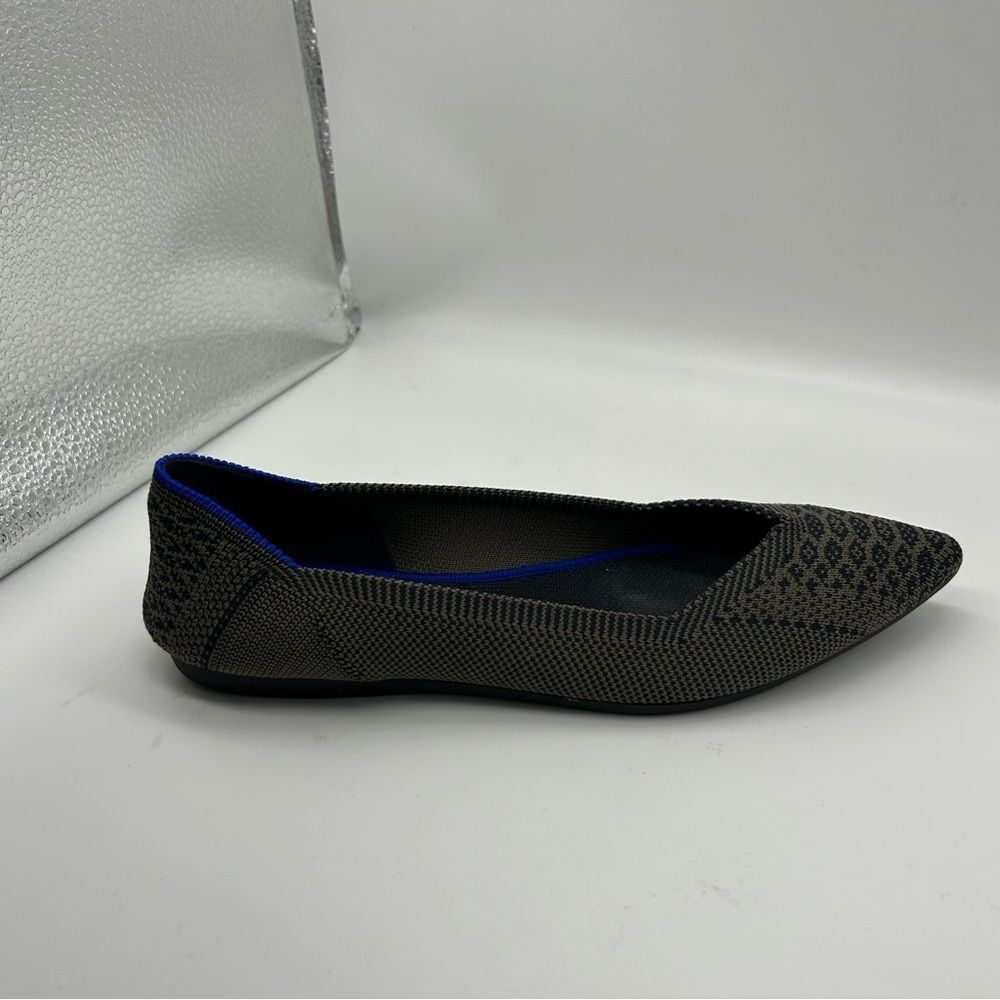 Rothy’s The Point Flats in Grey Python Pattern Size 6 - Picture 7 of 11